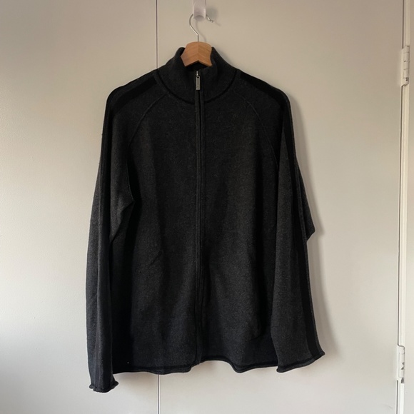 Full Zip Dark Grey Mens Sweater - Picture 9 of 9